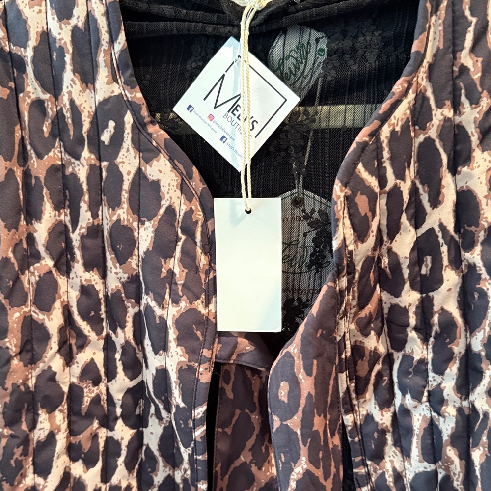 Leopard Print Women's Jacket - Picture 8 of 11